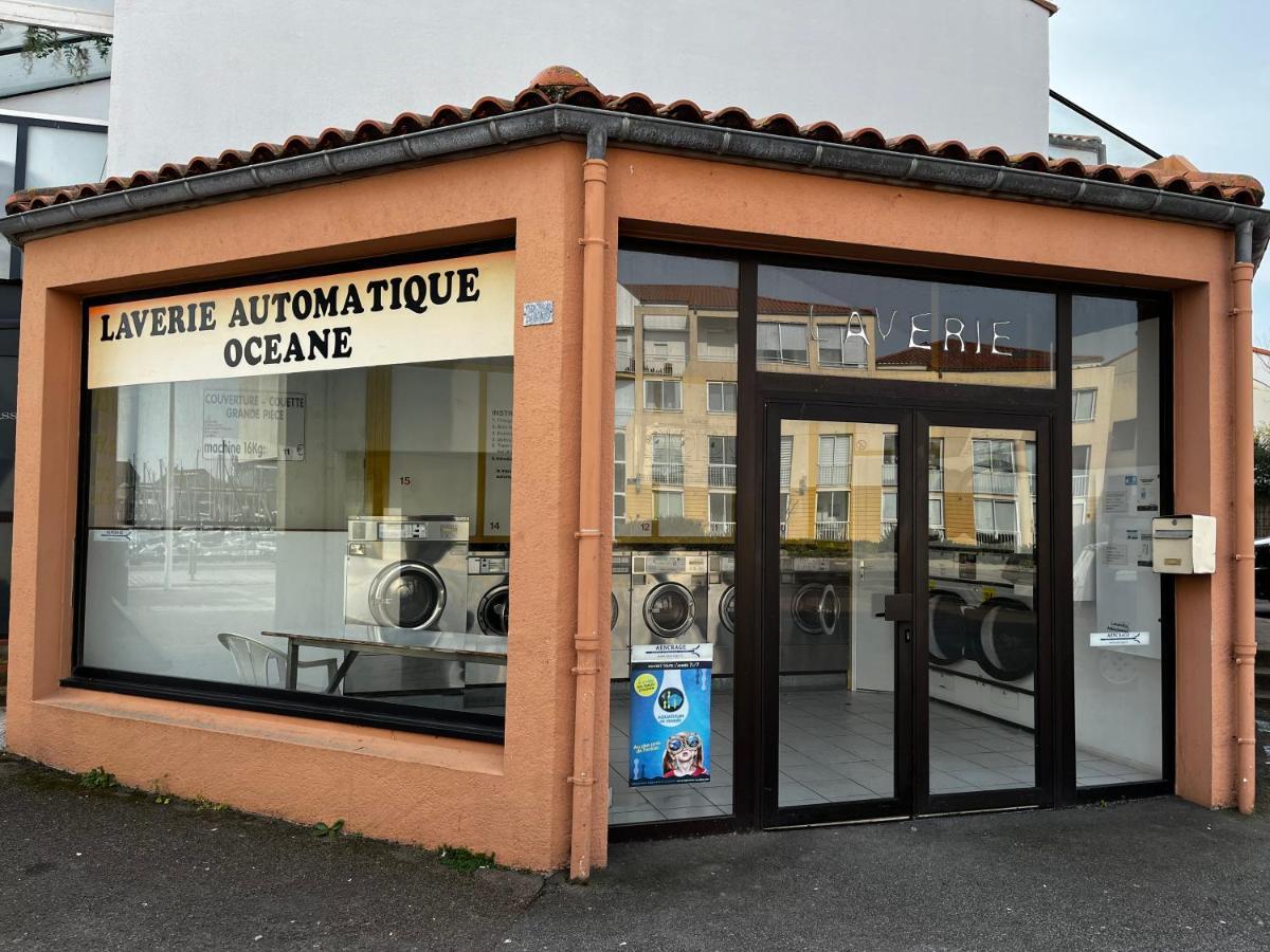 Appartement 1 Chambre, Avec Loggia Et Vue Sur Le Port Olona La Chaume Kültér fotó